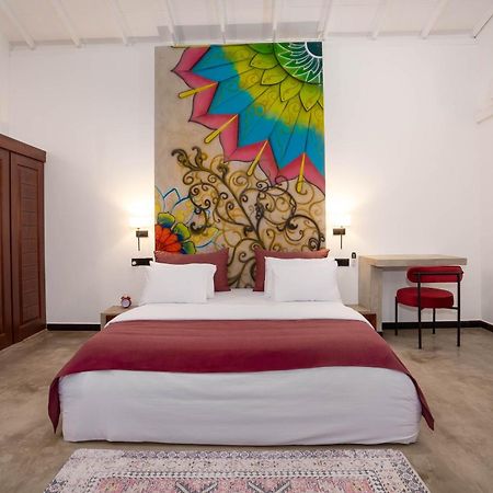 Hasthri Boutique Red Chalet In Ahangama With Pool Near Beach エクステリア 写真
