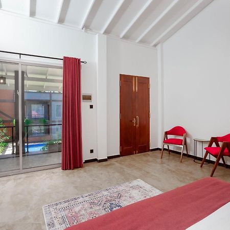 Hasthri Boutique Red Chalet In Ahangama With Pool Near Beach エクステリア 写真